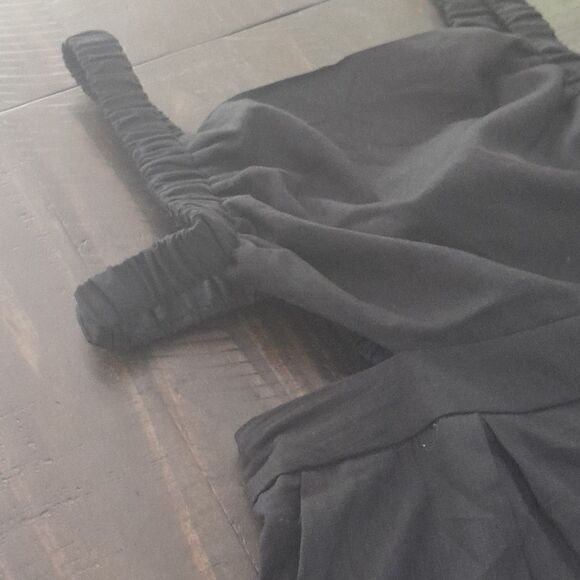 Black jumper backless good condition you never worn - Picture 3 of 4